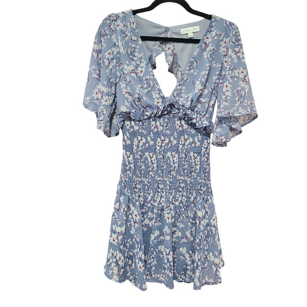She + Sky Blue Floral Smocked Mini Dress Open Back Flutter Sleeve Small